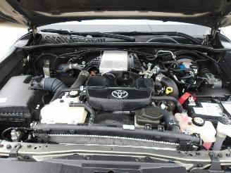 Toyota Hilux INVINCIBLE picture 15