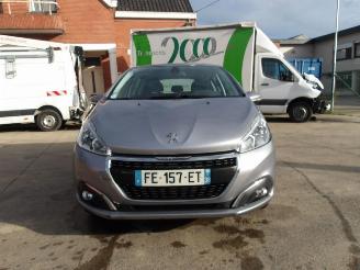 Peugeot 208  picture 3