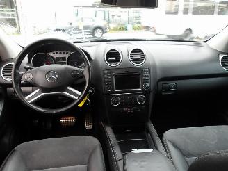 Mercedes ML  picture 2