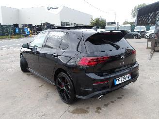 Volkswagen Golf GTI picture 9