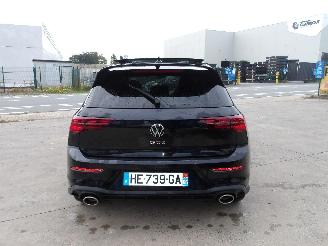 Volkswagen Golf GTI picture 8