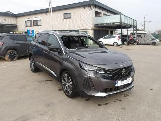 Peugeot 5008 HYBRID ALLURE picture 4