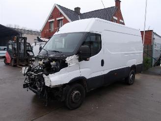 Iveco Daily 35 S16 picture 1