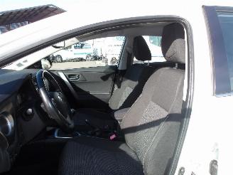 Toyota Auris  picture 16