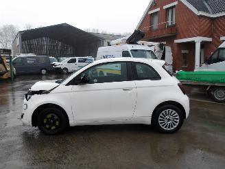 Fiat 500E  picture 7