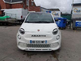 Fiat 500E ABARTH picture 3