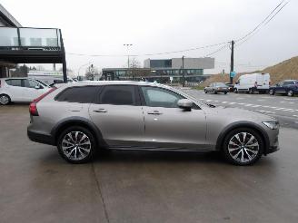 Volvo V-90 B5 PRO AWD picture 4