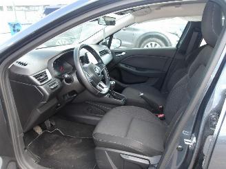 Renault Clio  picture 13