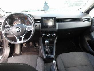 Renault Clio  picture 15