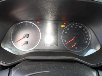 Renault Clio  picture 18