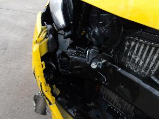 Peugeot 208  picture 12