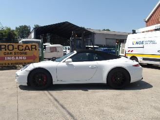 Porsche 911 GTS picture 9