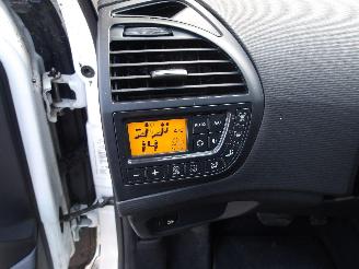 Citroën C4-picasso  picture 26