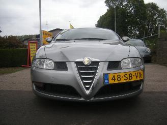 Alfa Romeo GT 2.0 JTS 16_V (937CXH11; 937CXH1A) DISEGNO BERTONE MET OA CLIMA, LEER ENZ picture 13