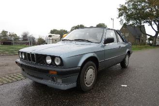 Unfallwagen BMW 3-serie 318 I BAUR TC 1987/12