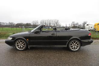 Saab 900 2.3I CABRIOLET picture 3