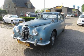 Jaguar MK II 240 picture 37