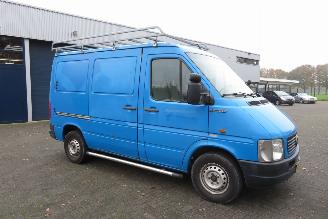 Volkswagen Lt 35 2.5 TDI MET HYDR. LAADKLEP EN AIRCO !!! 138.000 KM !!! picture 10