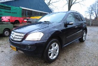 Schadeauto Mercedes Ml-klasse 320 CDI VAN / GRIJS KENTEKEN UITVOERING 2008/1