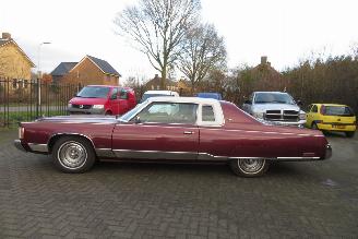 Chrysler New-yorker brougham V8 coupe, benzine + lpg picture 3