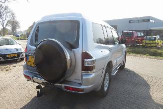 Mitsubishi Pajero PAJERO 3.2 DI GLS LBHR LONG BODY 4X4 AIRCO picture 14