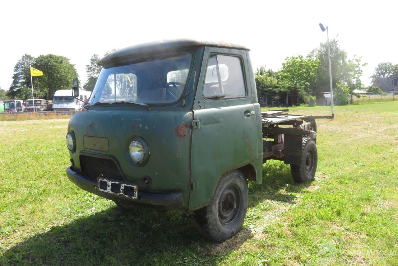 UAZ 452 D Bakhanka OPEN LAADBAK