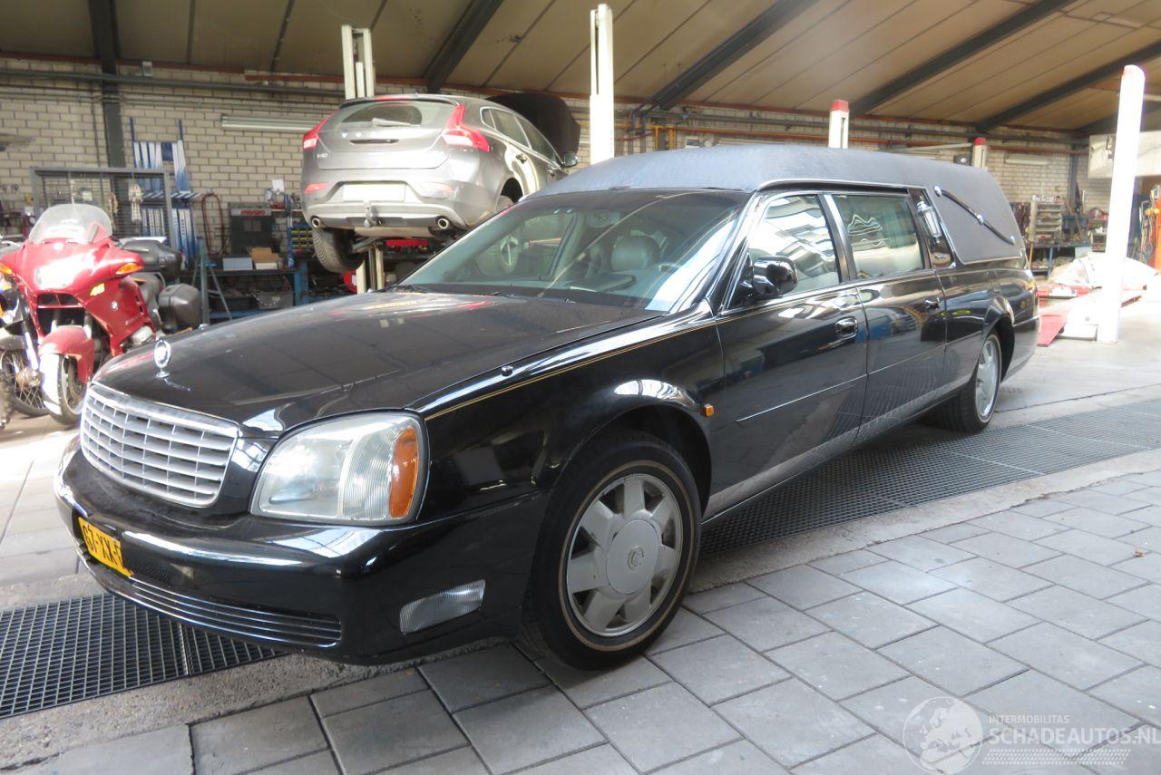 Cadillac De Ville BEGRAFENISAUTO / LIJKWAGEN V8 BENZINE