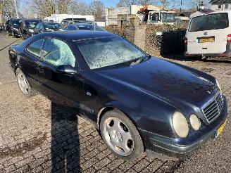 Mercedes CLK 200 coupe met oa airco picture 23