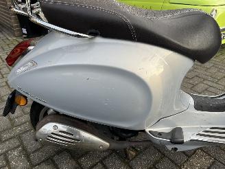 Piaggio  VESPA PRIMAVERA SNORSCOOTER picture 13