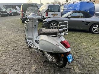 Piaggio  VESPA PRIMAVERA SNORSCOOTER picture 3