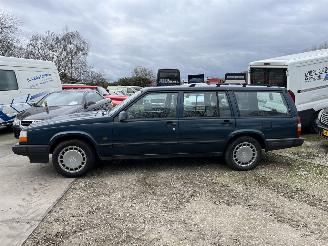 Volvo 940 Estate GL 2.3i picture 3