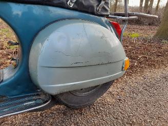 Vespa  125 cc klassieke motorfiets voor restauratie picture 46