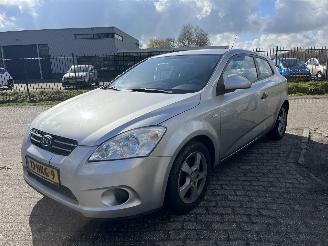 Kia Cee d PRO CEED 1.4 CVVT FIFTEEN AIRCO picture 1