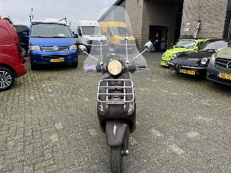 Piaggio  VESPA LX 50 BROMSCOOTER picture 15