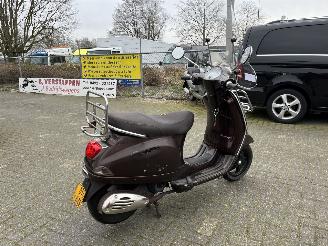 Piaggio  VESPA LX 50 BROMSCOOTER picture 5