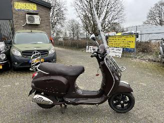 Piaggio  VESPA LX 50 BROMSCOOTER picture 6