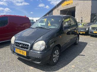 uszkodzony samochody osobowe Hyundai Atos -PRIME 1.0 BENZINE 2000/5