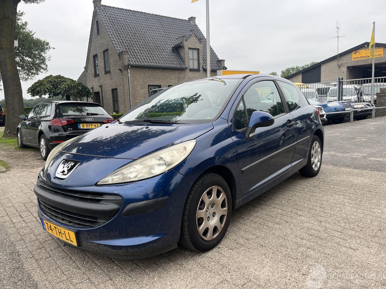 Peugeot 207 1.4-16V XR AIRCO