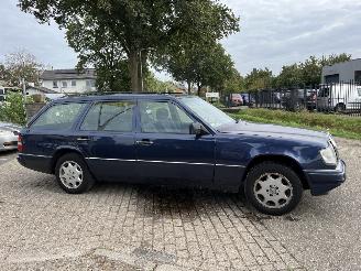 Mercedes 200-280 E280 ELEGANCE 7 PERSOONS UITVOERING, AIRCO, PRIJS IS INCL. BTW !!! picture 24