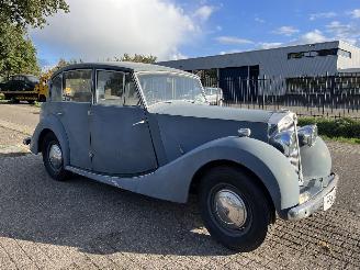 Triumph Renown 2 LITRE SALOON picture 8