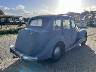 Triumph Renown 2 LITRE SALOON picture 11