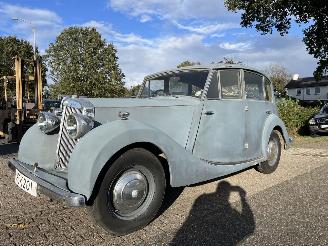 Triumph Renown 2 LITRE SALOON picture 2