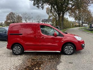 Peugeot Partner 120 1.6 BlueHDi 100 L1 Premium Pack, navigatie, airco, pdc, enz enz picture 17