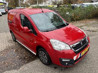 Peugeot Partner 120 1.6 BlueHDi 100 L1 Premium Pack, navigatie, airco, pdc, enz enz picture 27