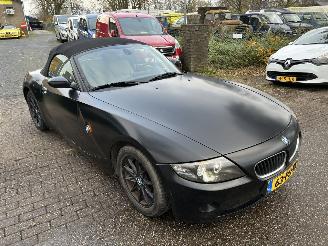 BMW Z4 ROADSTER 2.2i 6 CILINDER !! picture 30