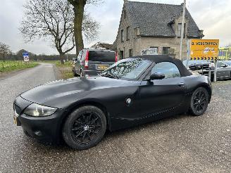 BMW Z4 ROADSTER 2.2i 6 CILINDER !! picture 2