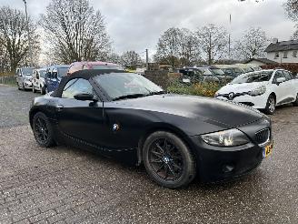BMW Z4 ROADSTER 2.2i 6 CILINDER !! picture 17