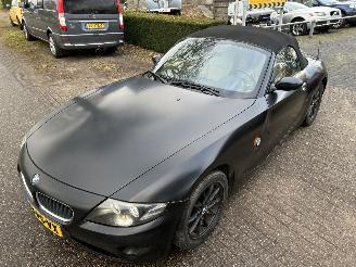 BMW Z4 ROADSTER 2.2i 6 CILINDER !! picture 31