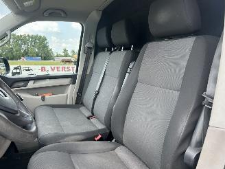 Volkswagen Transporter 2.0 TDI L1/H1 AIRCO 75 KW picture 8