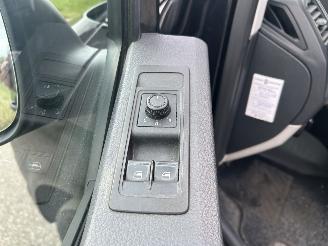 Volkswagen Transporter 2.0 TDI L1/H1 AIRCO 75 KW picture 9